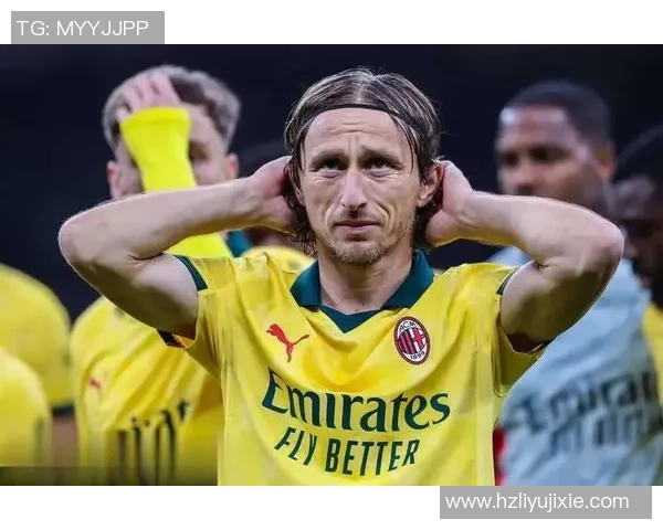 莫德里奇精准直塞福法纳脚后跟巧妙助攻 莱奥射门遗憾中框